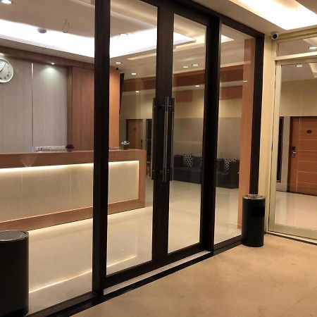 Lcr Hotel Ende Eksteriør bilde
